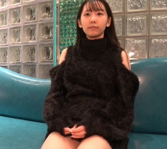 FC2-3510075 【個人】※公開停止予定あり※ Hカップ巨乳の奥さんは、寝付けないおkoさんに延滞の罰を見